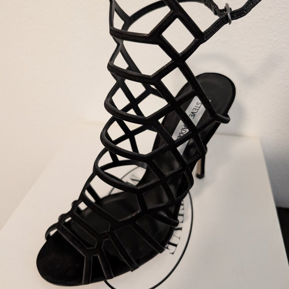 NEW Steve Madden Slithur Black Nubuck Heels, Size 7.5 - Picture 5 of 7